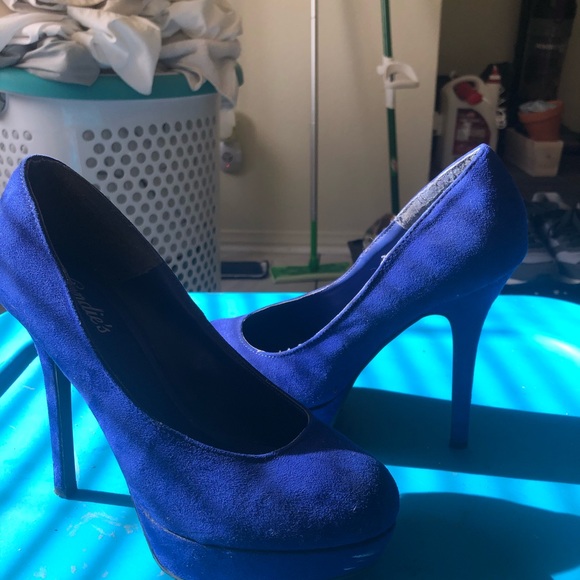 Candies Blue heels - Picture 2 of 3